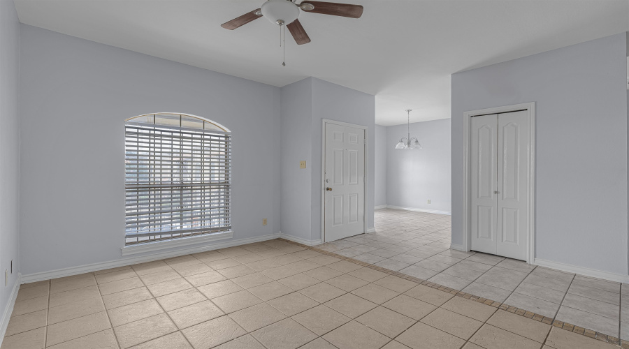 1401 Gustavus St, Laredo, Texas 78040, 2 Bedrooms Bedrooms, 4 Rooms Rooms,1 BathroomBathrooms,Residential,For Sale,1401 Gustavus St,20264121