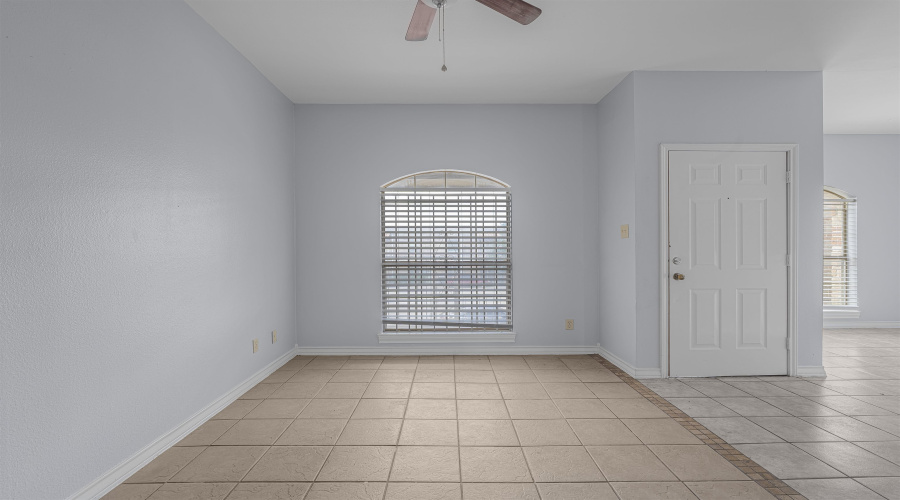 1401 Gustavus St, Laredo, Texas 78040, 2 Bedrooms Bedrooms, 4 Rooms Rooms,1 BathroomBathrooms,Residential,For Sale,1401 Gustavus St,20264121