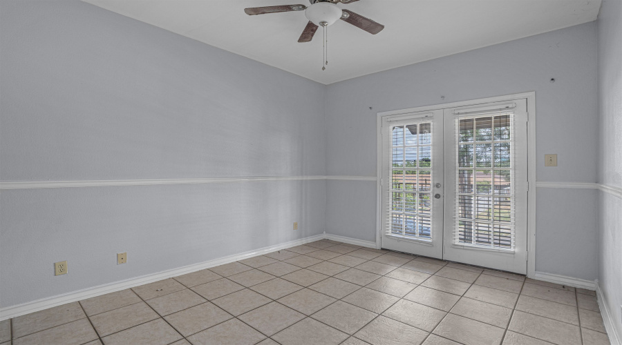 1401 Gustavus St, Laredo, Texas 78040, 2 Bedrooms Bedrooms, 4 Rooms Rooms,1 BathroomBathrooms,Residential,For Sale,1401 Gustavus St,20264121