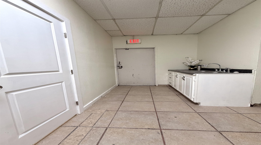 666 Prada-Machin Dr, Laredo, Texas 78046, ,1 BathroomBathrooms,Commercial retail/office,For Sale,666 Prada-Machin Dr,20264117