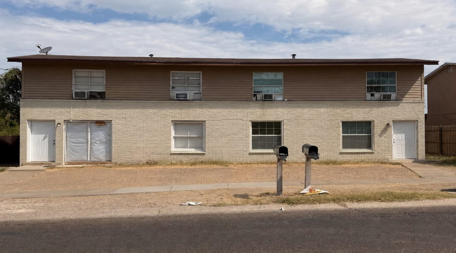 1414 Lyon St, Laredo, Texas 78040, ,Multi-family,For Sale,1414 Lyon St,20264119