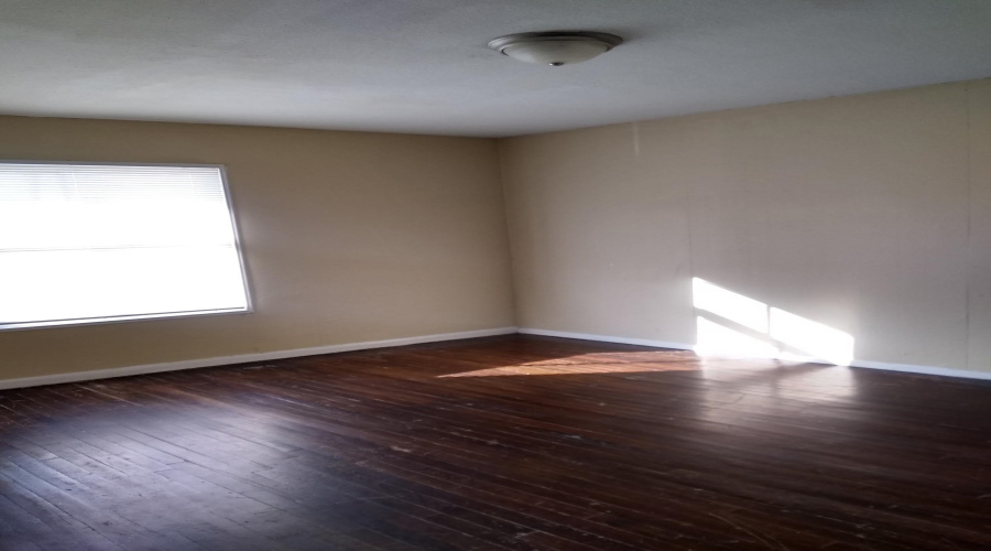 1414 Lyon St, Laredo, Texas 78040, ,Multi-family,For Sale,1414 Lyon St,20264119
