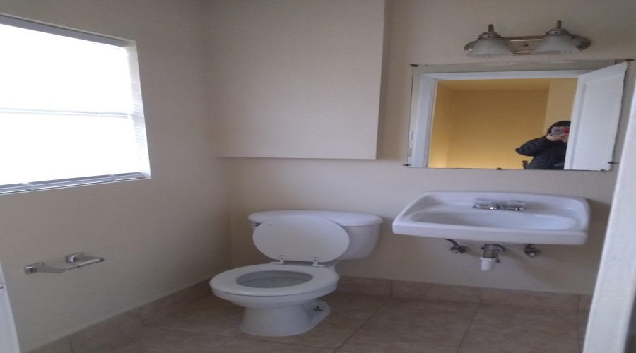 1414 Lyon St, Laredo, Texas 78040, ,Multi-family,For Sale,1414 Lyon St,20264119