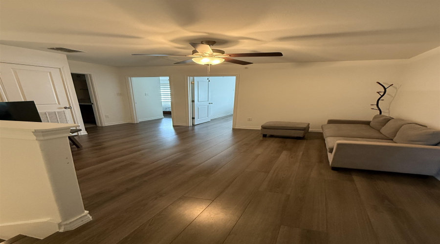 9918 Kaspar Dr., LAREDO, Texas 78045, 4 Bedrooms Bedrooms, 5 Rooms Rooms,2 BathroomsBathrooms,Residential,For Rent,9918 Kaspar Dr.,20264110