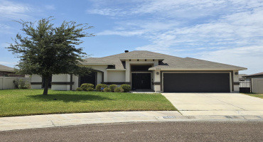 10504 Mahara Dr, Laredo, Texas 78045, 3 Bedrooms Bedrooms, 6 Rooms Rooms,2 BathroomsBathrooms,Residential,For Sale,10504 Mahara Dr,20264112