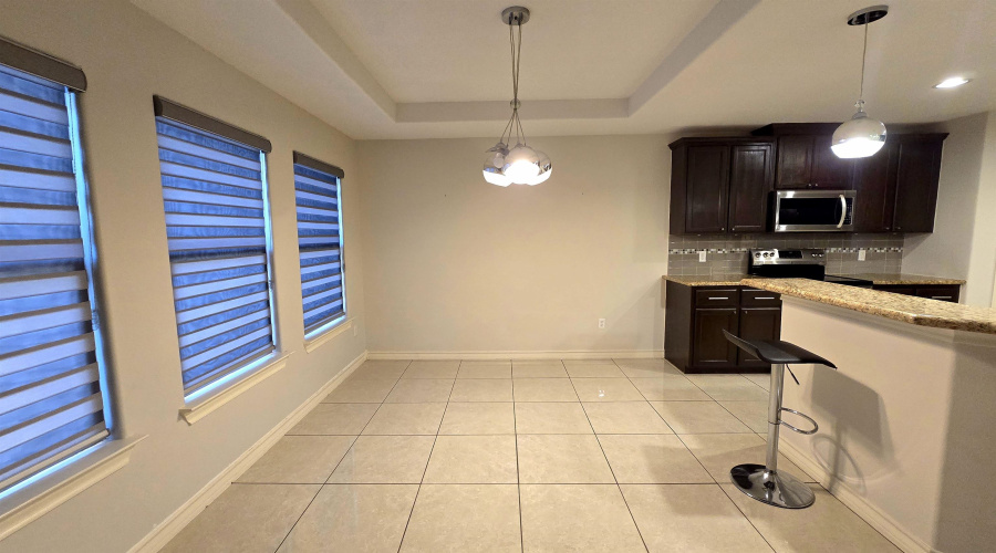 10504 Mahara Dr, Laredo, Texas 78045, 3 Bedrooms Bedrooms, 6 Rooms Rooms,2 BathroomsBathrooms,Residential,For Sale,10504 Mahara Dr,20264112