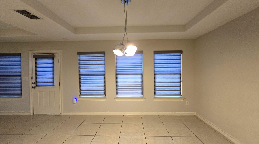 10504 Mahara Dr, Laredo, Texas 78045, 3 Bedrooms Bedrooms, 6 Rooms Rooms,2 BathroomsBathrooms,Residential,For Sale,10504 Mahara Dr,20264112