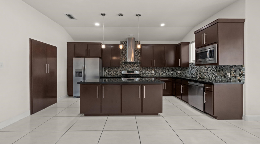 2803 T.S. Eliot Dr, Laredo, Texas 78041-2820, 4 Bedrooms Bedrooms, 6 Rooms Rooms,2 BathroomsBathrooms,Residential,For Sale,2803 T.S. Eliot Dr,20264122