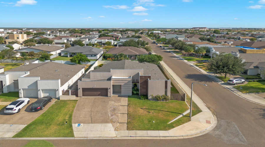 2803 T.S. Eliot Dr, Laredo, Texas 78041-2820, 4 Bedrooms Bedrooms, 6 Rooms Rooms,2 BathroomsBathrooms,Residential,For Sale,2803 T.S. Eliot Dr,20264122