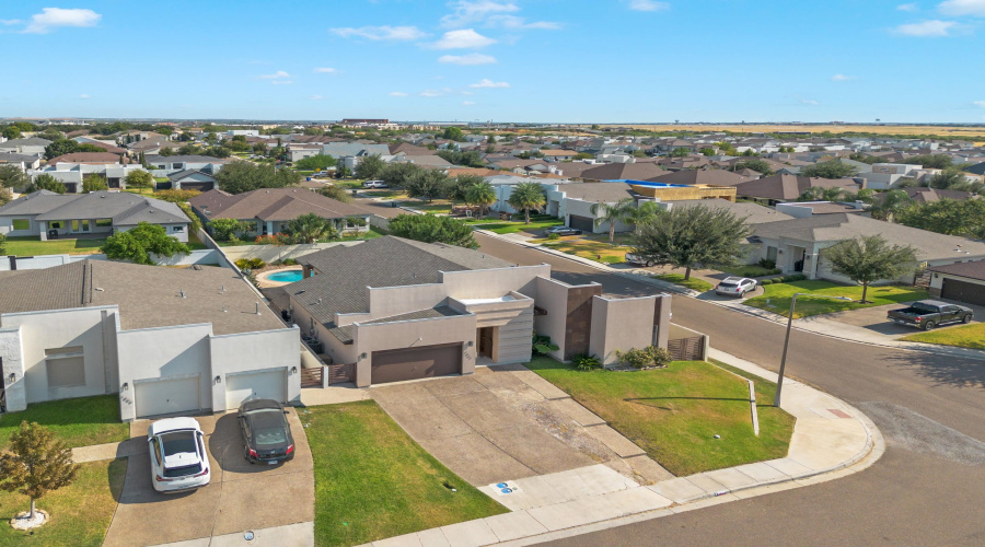 2803 T.S. Eliot Dr, Laredo, Texas 78041-2820, 4 Bedrooms Bedrooms, 6 Rooms Rooms,2 BathroomsBathrooms,Residential,For Sale,2803 T.S. Eliot Dr,20264122