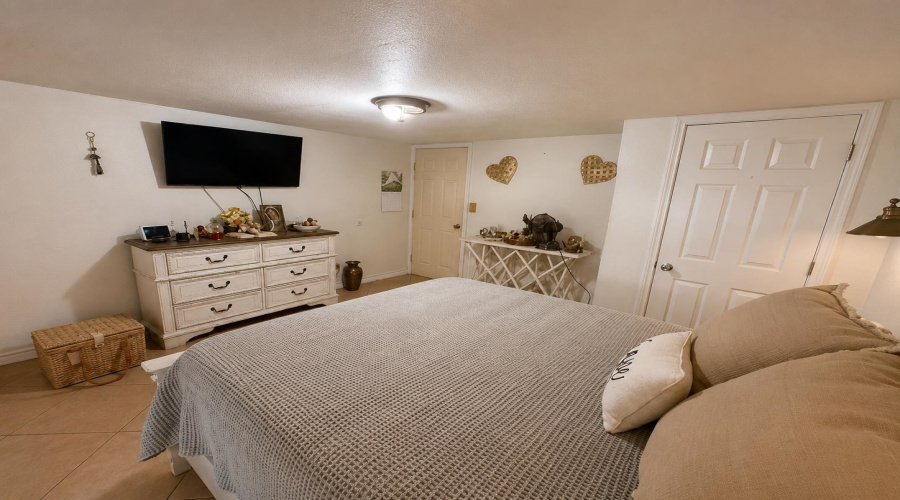 4808 Los Martinez Dr, Laredo, Texas 78041, 3 Bedrooms Bedrooms, 5 Rooms Rooms,1 BathroomBathrooms,Residential,For Sale,4808 Los Martinez Dr,20264124