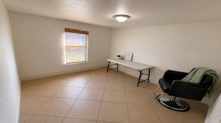 4808 Los Martinez Dr, Laredo, Texas 78041, 3 Bedrooms Bedrooms, 5 Rooms Rooms,1 BathroomBathrooms,Residential,For Sale,4808 Los Martinez Dr,20264124