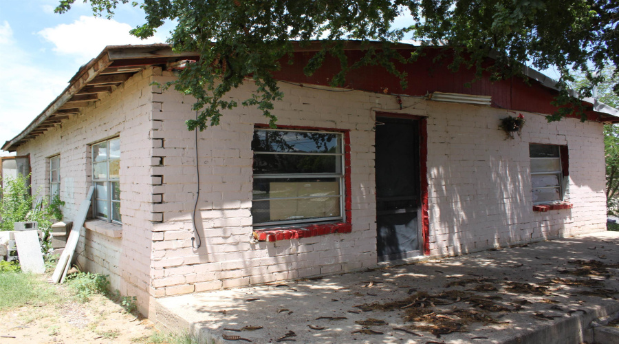 3820 Lexington Ave, Laredo, Texas 78041, 3 Bedrooms Bedrooms, 5 Rooms Rooms,1 BathroomBathrooms,Residential,For Sale,3820 Lexington Ave,20262271