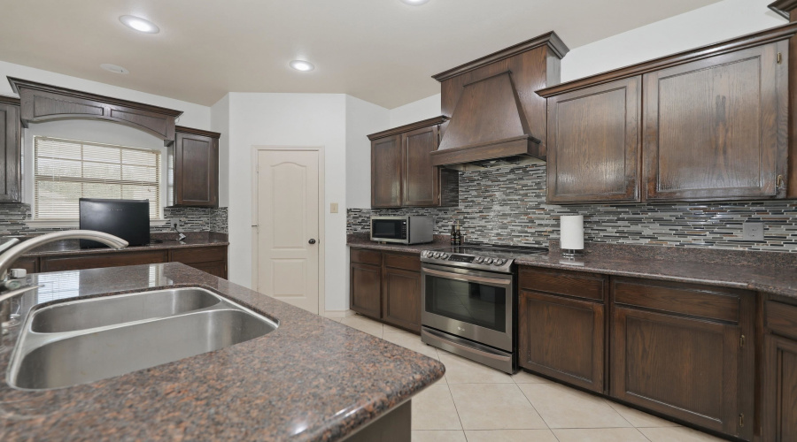 10818 Marfa Rd, Laredo, Texas 78045, 3 Bedrooms Bedrooms, 7 Rooms Rooms,2 BathroomsBathrooms,Residential,For Rent,10818 Marfa Rd,20264125