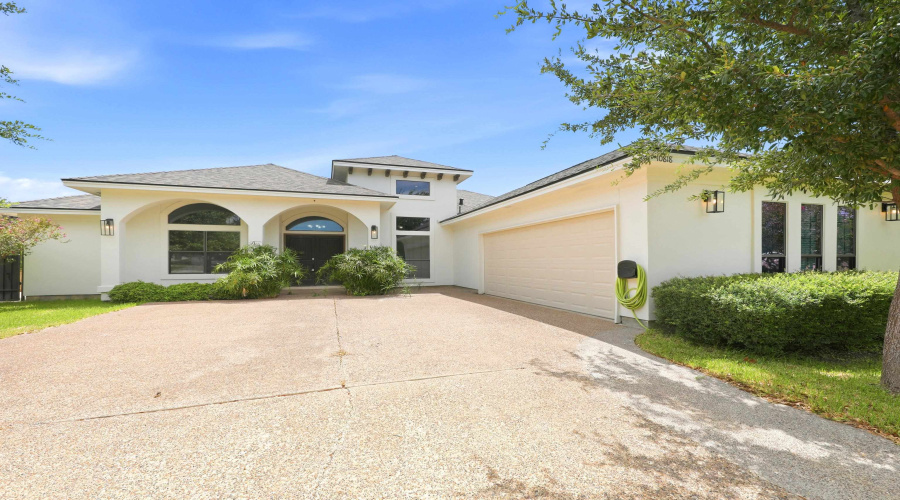 10818 Marfa Rd, Laredo, Texas 78045, 3 Bedrooms Bedrooms, 7 Rooms Rooms,2 BathroomsBathrooms,Residential,For Rent,10818 Marfa Rd,20264125