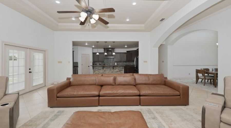 10818 Marfa Rd, Laredo, Texas 78045, 3 Bedrooms Bedrooms, 7 Rooms Rooms,2 BathroomsBathrooms,Residential,For Rent,10818 Marfa Rd,20264125