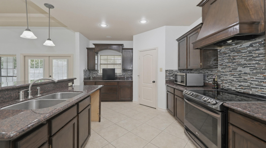 10818 Marfa Rd, Laredo, Texas 78045, 3 Bedrooms Bedrooms, 7 Rooms Rooms,2 BathroomsBathrooms,Residential,For Rent,10818 Marfa Rd,20264125