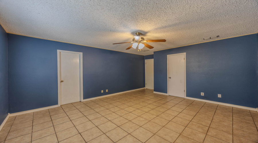 307 Hancock Ct, LAREDO, Texas 78046, 3 Bedrooms Bedrooms, 6 Rooms Rooms,2 BathroomsBathrooms,Residential,For Sale,307 Hancock Ct,20264128