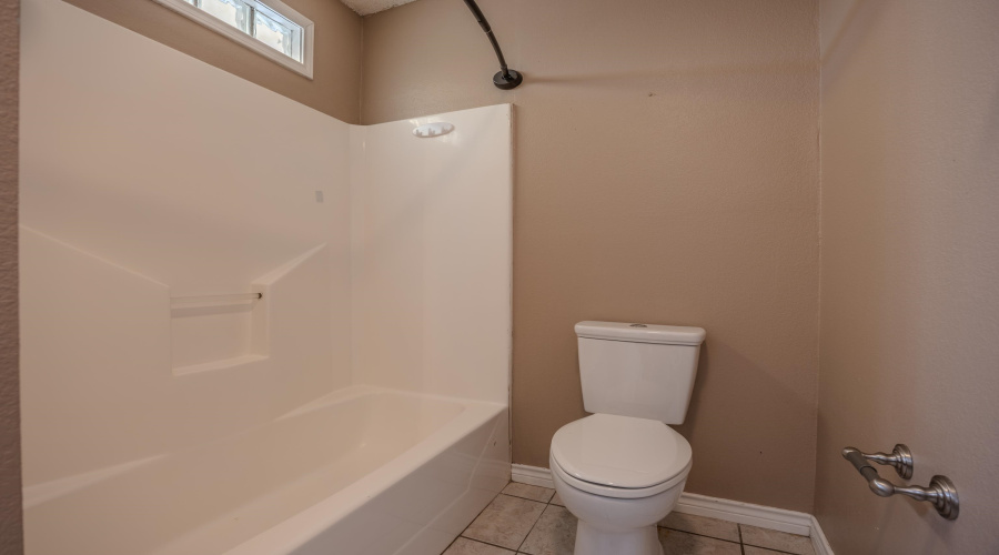 307 Hancock Ct, LAREDO, Texas 78046, 3 Bedrooms Bedrooms, 6 Rooms Rooms,2 BathroomsBathrooms,Residential,For Sale,307 Hancock Ct,20264128