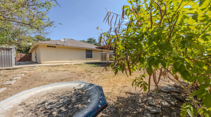 307 Hancock Ct, LAREDO, Texas 78046, 3 Bedrooms Bedrooms, 6 Rooms Rooms,2 BathroomsBathrooms,Residential,For Sale,307 Hancock Ct,20264128