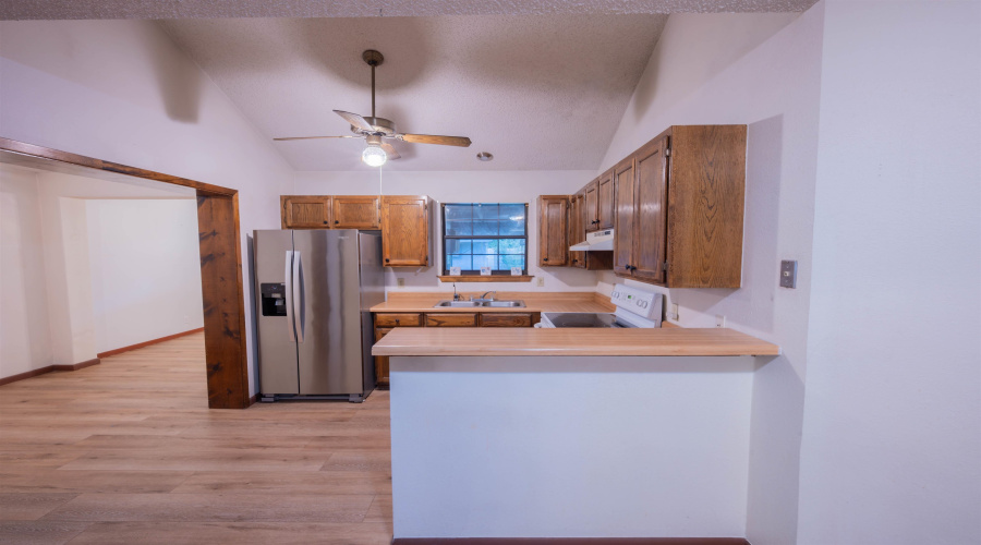 305 Albany Dr, Laredo, Texas 78045, 4 Bedrooms Bedrooms, 6 Rooms Rooms,2 BathroomsBathrooms,Residential,For Sale,305 Albany Dr,20264129