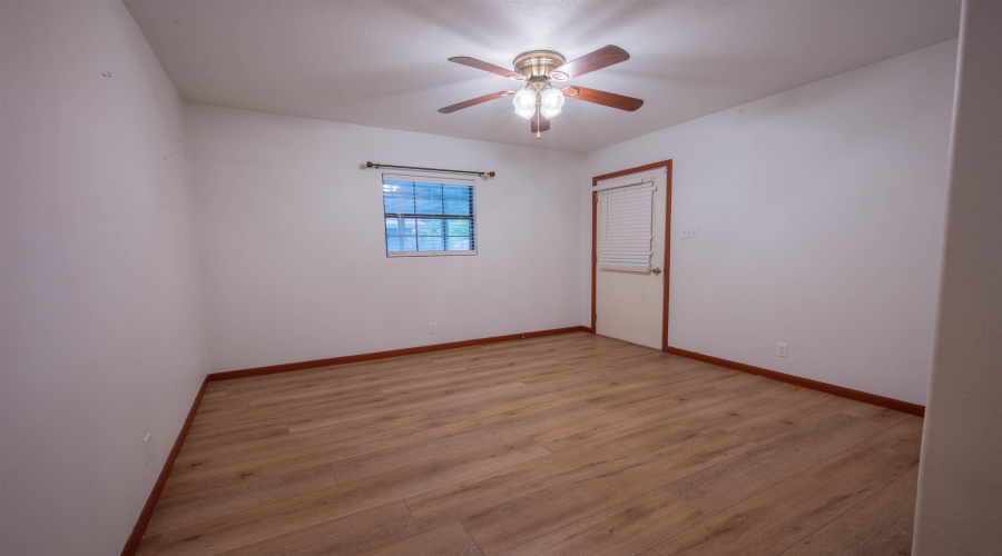 305 Albany Dr, Laredo, Texas 78045, 4 Bedrooms Bedrooms, 6 Rooms Rooms,2 BathroomsBathrooms,Residential,For Sale,305 Albany Dr,20264129