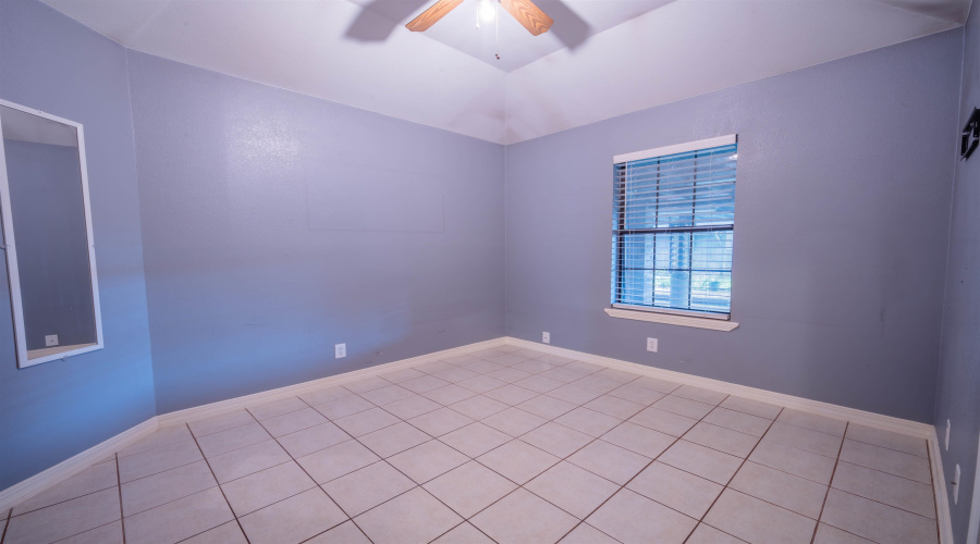 305 Albany Dr, Laredo, Texas 78045, 4 Bedrooms Bedrooms, 6 Rooms Rooms,2 BathroomsBathrooms,Residential,For Sale,305 Albany Dr,20264129