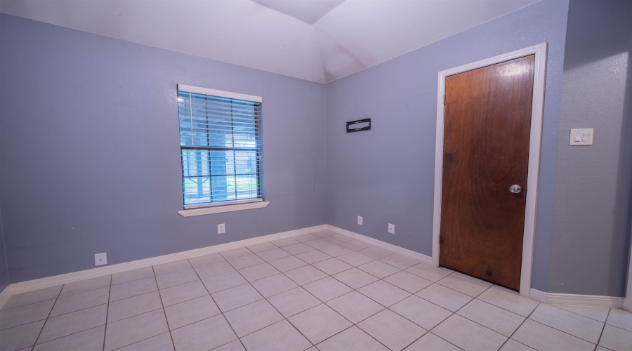 305 Albany Dr, Laredo, Texas 78045, 4 Bedrooms Bedrooms, 6 Rooms Rooms,2 BathroomsBathrooms,Residential,For Sale,305 Albany Dr,20264129
