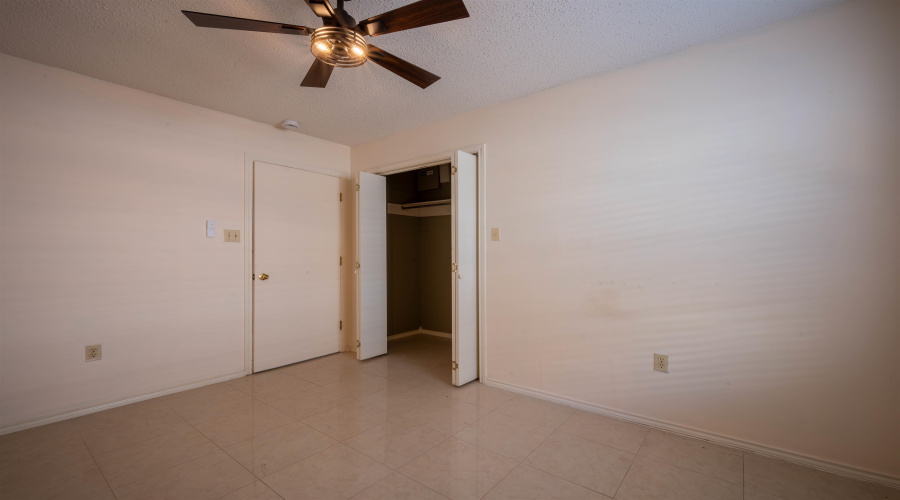 733 Snake Dr, Laredo, Texas 78045, 3 Bedrooms Bedrooms, 5 Rooms Rooms,2 BathroomsBathrooms,Residential,For Sale,733 Snake Dr,20264132
