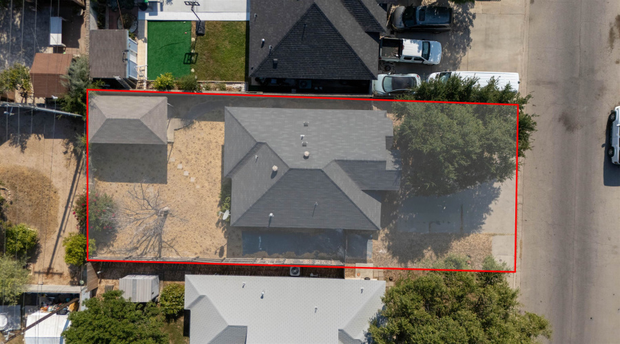 733 Snake Dr, Laredo, Texas 78045, 3 Bedrooms Bedrooms, 5 Rooms Rooms,2 BathroomsBathrooms,Residential,For Sale,733 Snake Dr,20264132