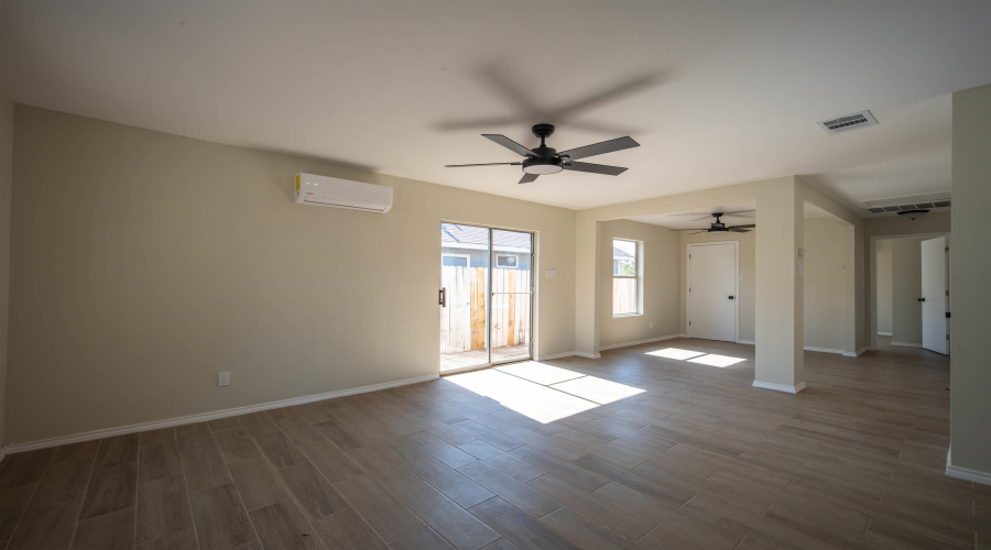 506 Zoque Dr, Laredo, Texas 78045, 2 Bedrooms Bedrooms, 4 Rooms Rooms,1 BathroomBathrooms,Residential,For Sale,506 Zoque Dr,20264133