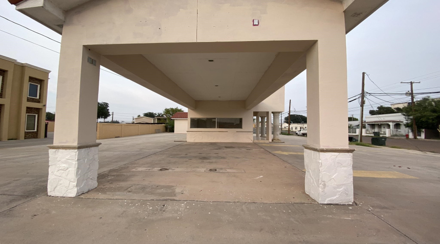 620 Victoria St, LAREDO, Texas 78045, ,2 BathroomsBathrooms,Commercial retail/office,For Rent,620 Victoria St,20264145