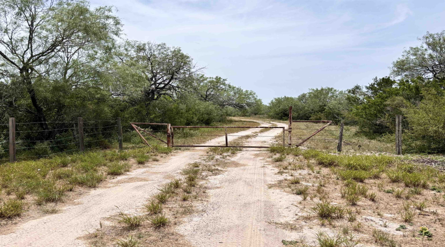 0 U.S. Hwy 359, Benavides, Texas 78349, ,Land,For Sale,0 U.S. Hwy 359,20264127