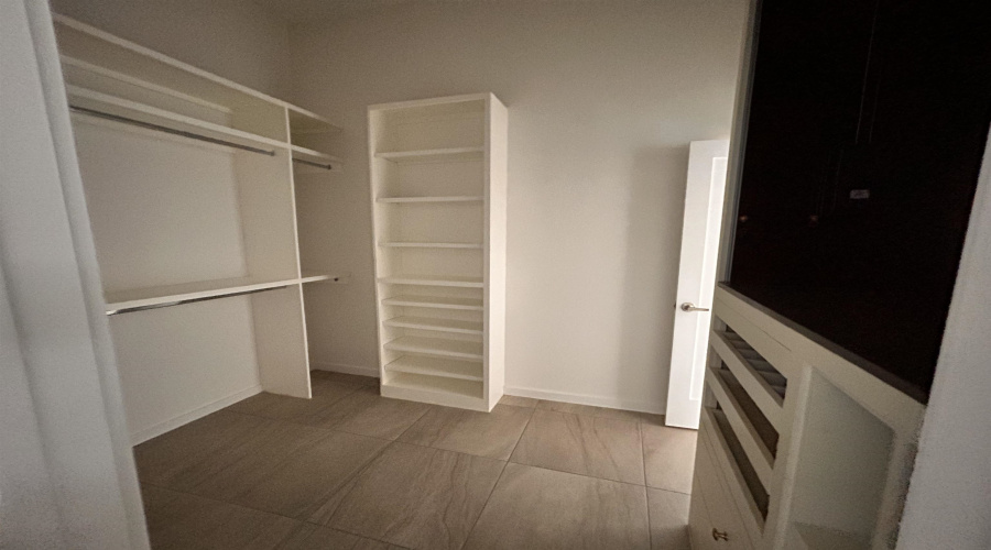 401 Graneros Ave., Laredo, Texas 78043, 3 Bedrooms Bedrooms, 5 Rooms Rooms,2 BathroomsBathrooms,Residential,For Rent,401 Graneros Ave.,20264137