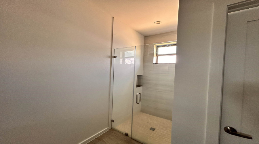 401 Graneros Ave., Laredo, Texas 78043, 3 Bedrooms Bedrooms, 5 Rooms Rooms,2 BathroomsBathrooms,Residential,For Rent,401 Graneros Ave.,20264137
