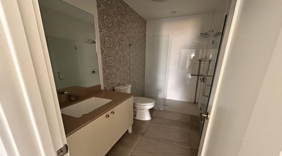 401 Graneros Ave., Laredo, Texas 78043, 3 Bedrooms Bedrooms, 5 Rooms Rooms,2 BathroomsBathrooms,Residential,For Rent,401 Graneros Ave.,20264137