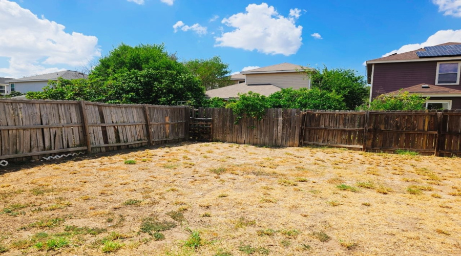 17526 College Port Dr, LAREDO, Texas 78045, 3 Bedrooms Bedrooms, 8 Rooms Rooms,2 BathroomsBathrooms,Residential,For Sale,17526 College Port Dr,20264146