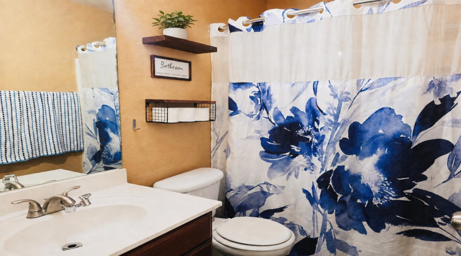 17526 College Port Dr, LAREDO, Texas 78045, 3 Bedrooms Bedrooms, 8 Rooms Rooms,2 BathroomsBathrooms,Residential,For Sale,17526 College Port Dr,20264146