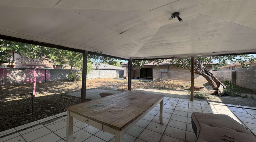 313 Malaga Dr, Laredo, Texas 78046, 3 Bedrooms Bedrooms, 5 Rooms Rooms,2 BathroomsBathrooms,Residential,For Sale,313 Malaga Dr,20264150