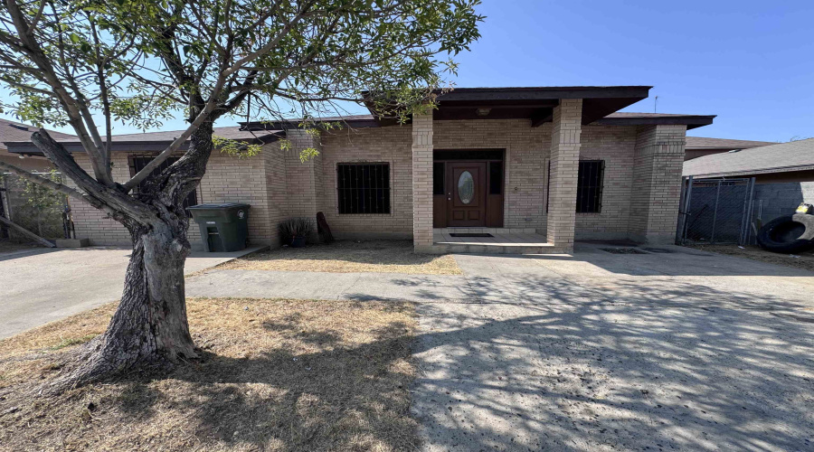313 Malaga Dr, Laredo, Texas 78046, 3 Bedrooms Bedrooms, 5 Rooms Rooms,2 BathroomsBathrooms,Residential,For Sale,313 Malaga Dr,20264150