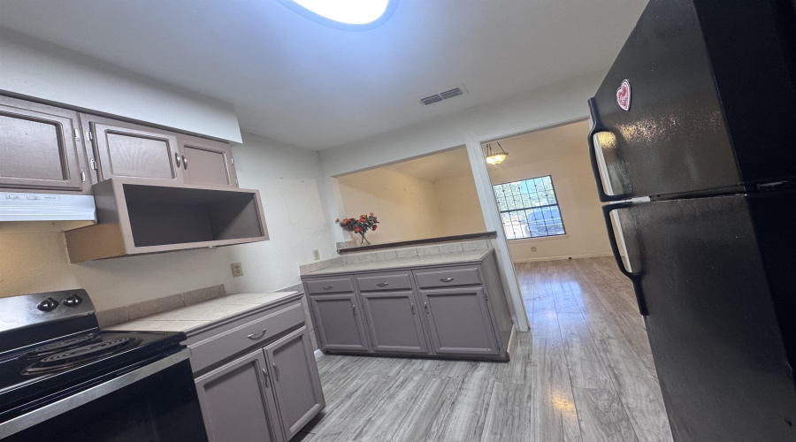313 Malaga Dr, Laredo, Texas 78046, 3 Bedrooms Bedrooms, 5 Rooms Rooms,2 BathroomsBathrooms,Residential,For Sale,313 Malaga Dr,20264150
