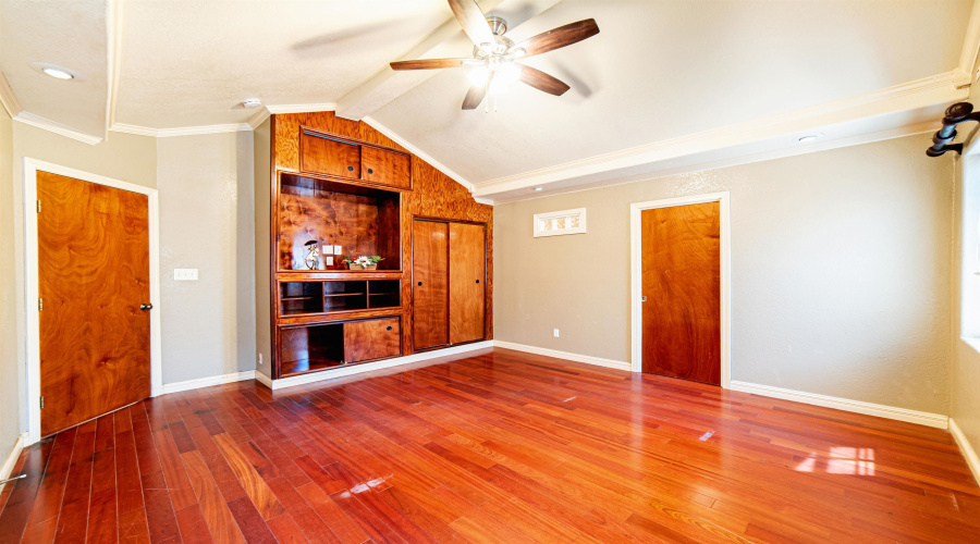9666 White Wing Lp, Laredo, Texas 78045, 3 Bedrooms Bedrooms, 5 Rooms Rooms,3 BathroomsBathrooms,Residential,For Sale,9666 White Wing Lp,20264151