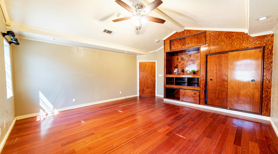 9666 White Wing Lp, Laredo, Texas 78045, 3 Bedrooms Bedrooms, 5 Rooms Rooms,3 BathroomsBathrooms,Residential,For Sale,9666 White Wing Lp,20264151