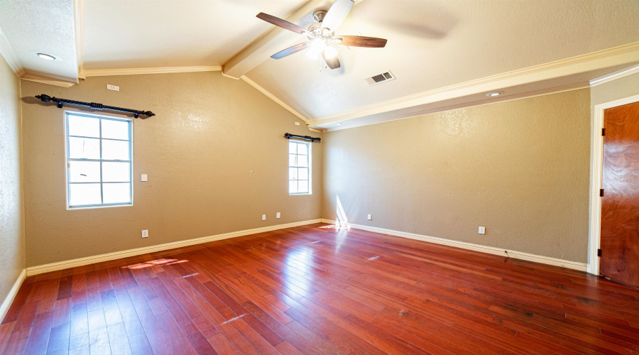 9666 White Wing Lp, Laredo, Texas 78045, 3 Bedrooms Bedrooms, 5 Rooms Rooms,3 BathroomsBathrooms,Residential,For Sale,9666 White Wing Lp,20264151