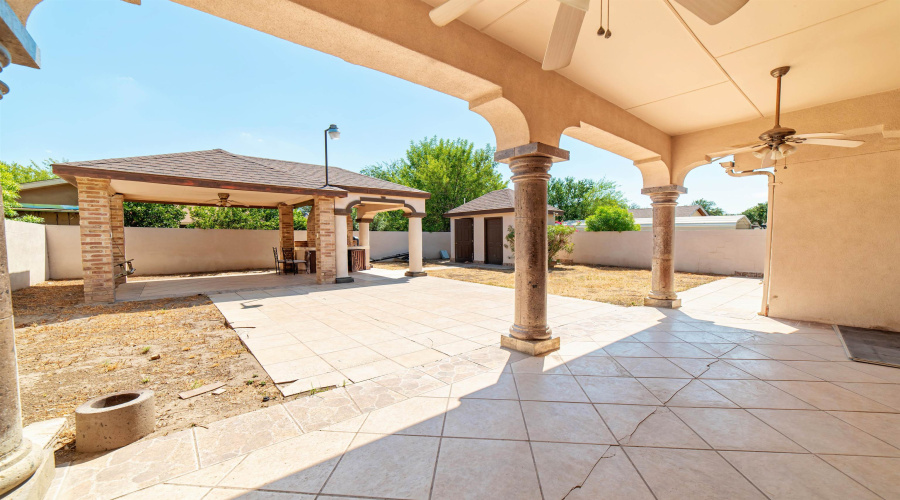 9666 White Wing Lp, Laredo, Texas 78045, 3 Bedrooms Bedrooms, 5 Rooms Rooms,3 BathroomsBathrooms,Residential,For Sale,9666 White Wing Lp,20264151