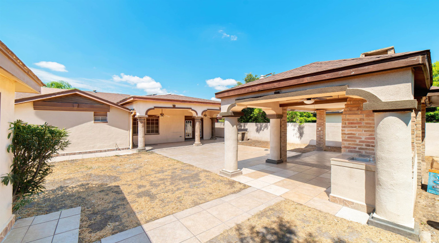 9666 White Wing Lp, Laredo, Texas 78045, 3 Bedrooms Bedrooms, 5 Rooms Rooms,3 BathroomsBathrooms,Residential,For Sale,9666 White Wing Lp,20264151