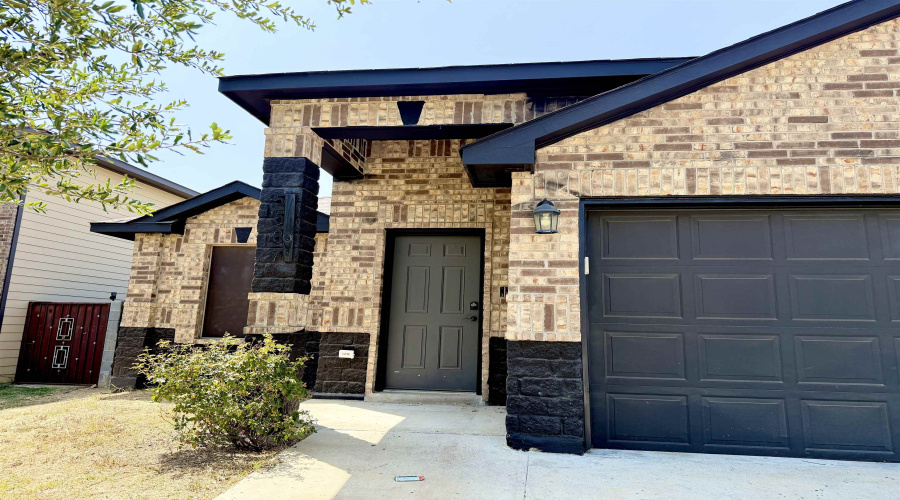 5537 Lagos Del Valle Dr, Laredo, Texas 78046, 3 Bedrooms Bedrooms, 6 Rooms Rooms,2 BathroomsBathrooms,Residential,For Rent,5537 Lagos Del Valle Dr,20264152