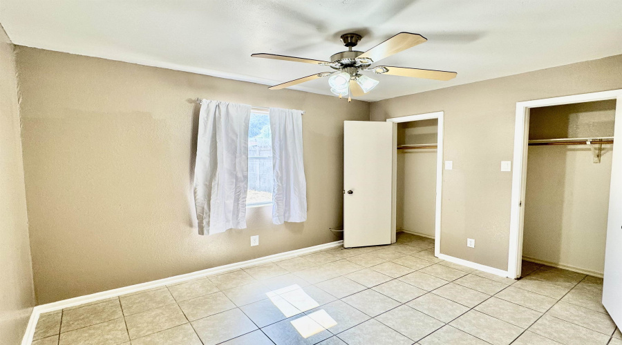 1421 Reagan Dr, Laredo, Texas 78046, 3 Bedrooms Bedrooms, 5 Rooms Rooms,2 BathroomsBathrooms,Residential,For Rent,1421 Reagan Dr,20264154