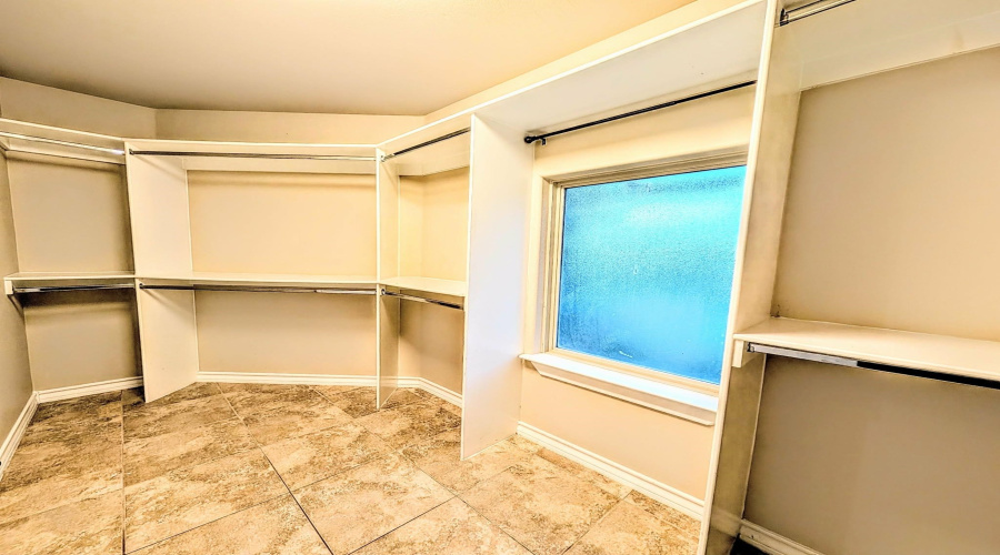 11022 Winburn Dr, LAREDO, Texas 78045, 3 Bedrooms Bedrooms, 5 Rooms Rooms,2 BathroomsBathrooms,Residential,For Rent,11022 Winburn Dr,20264155