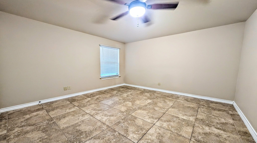 11022 Winburn Dr, LAREDO, Texas 78045, 3 Bedrooms Bedrooms, 5 Rooms Rooms,2 BathroomsBathrooms,Residential,For Rent,11022 Winburn Dr,20264155